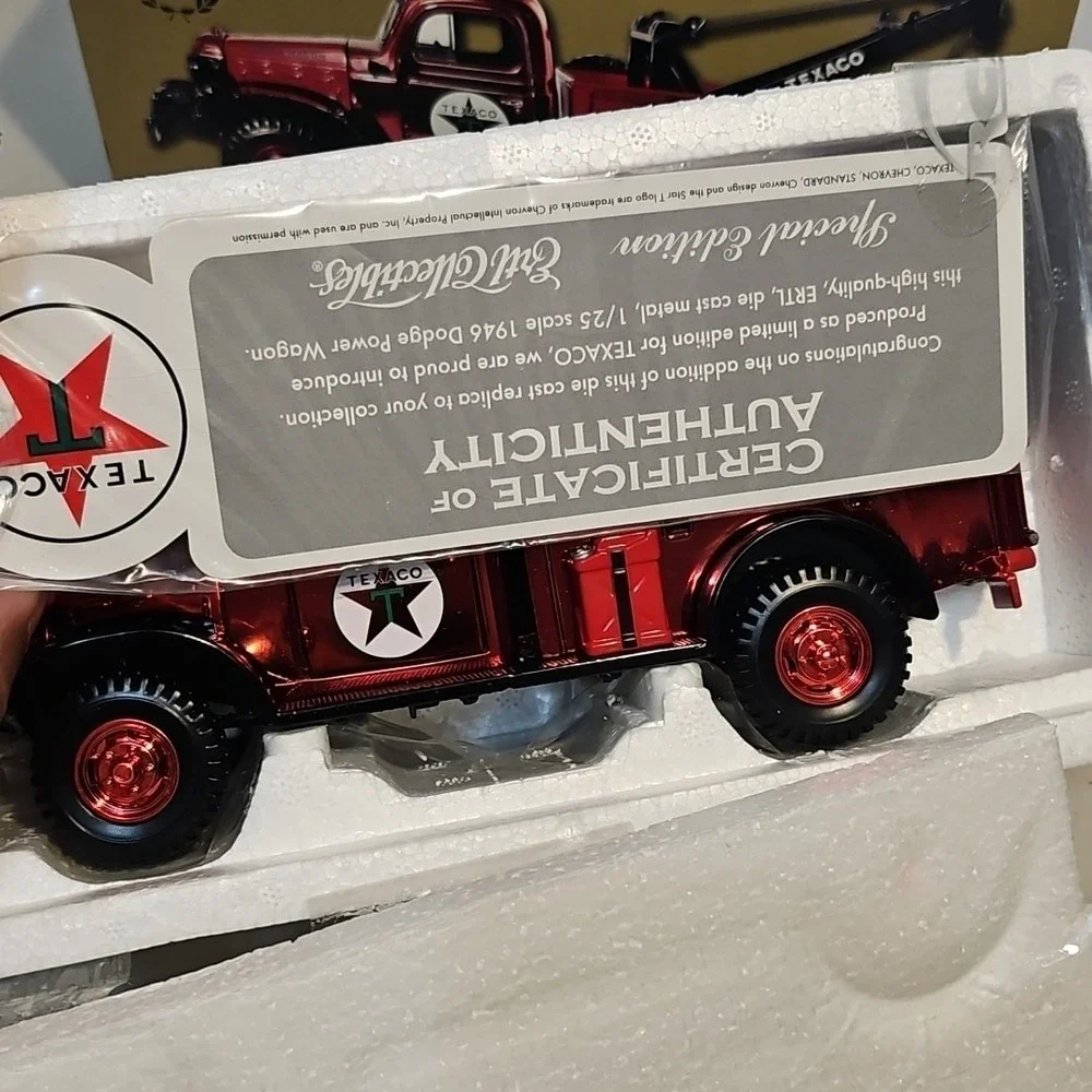 RC2 1946 Texaco Dodge Power Wagon Tow 23rd in Series COA Spec Red Chrome Edition